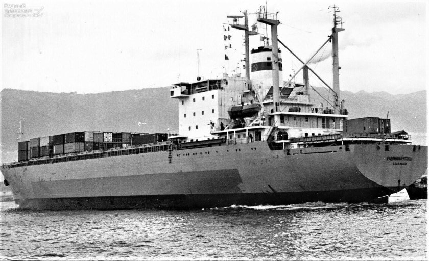 Судно художник Иогансон