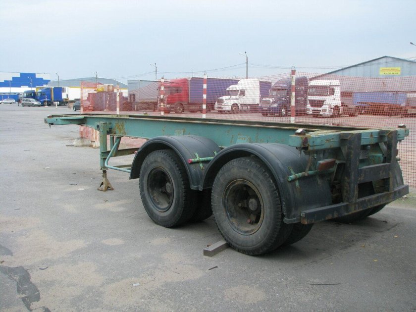 Полуприцеп МАЗ контейнеровоз