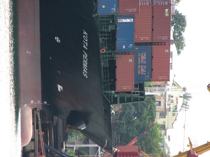 Сухогруз Glory