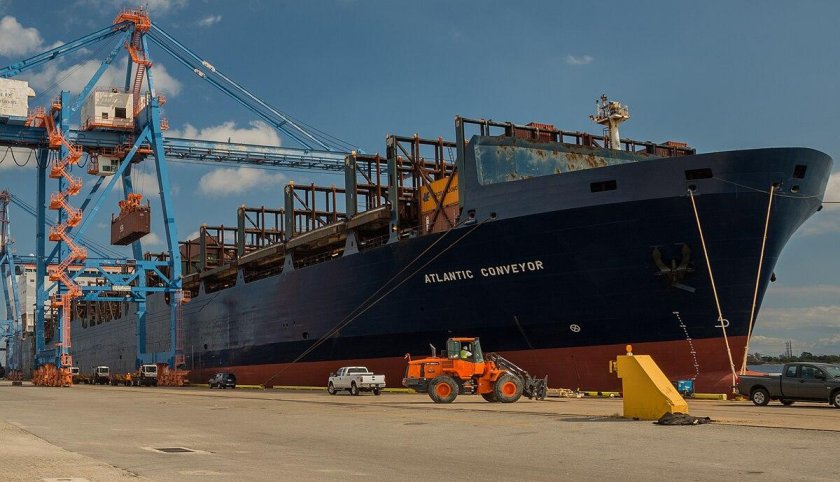 Атлантик конвейер авианосец