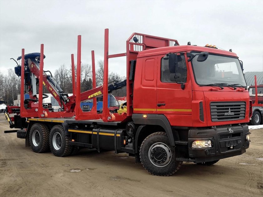 МАЗ лесовоз с манипулятором