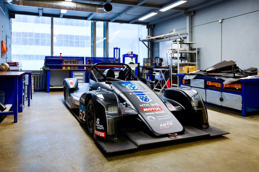 Машины Московского Политеха