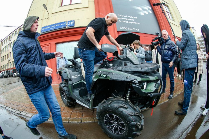 Квадроцикл из машины