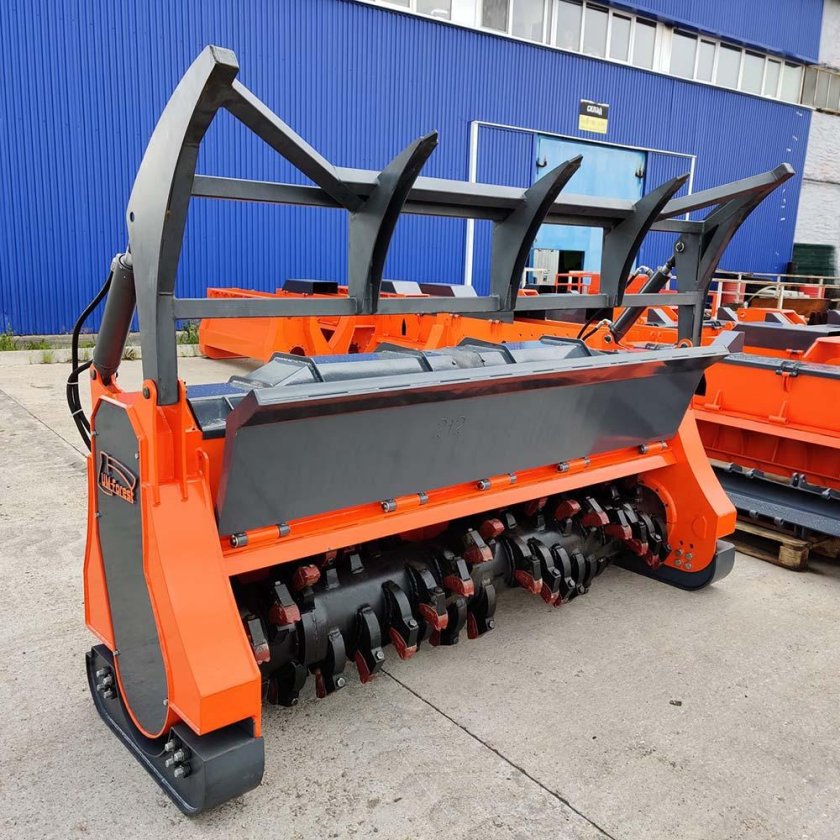 Мульчер um-Forest 160