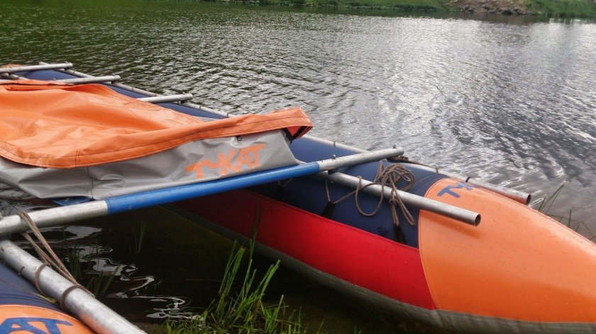 Катамаран Иркут 6