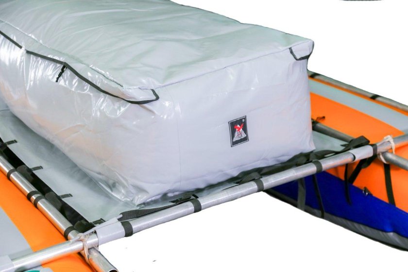 Катамаран Басег 6