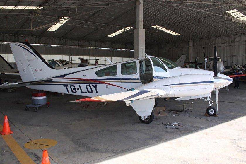 Бичкрафт Барон 55