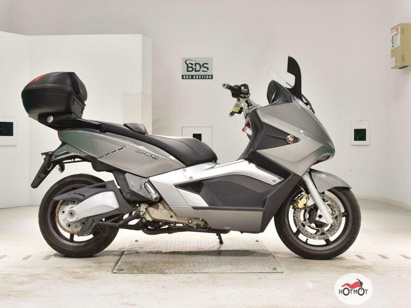 Gilera gp800