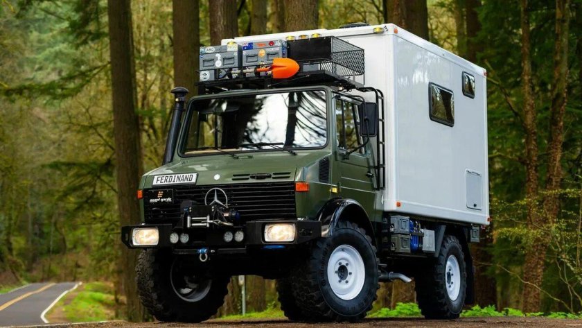 Mercedes-Benz Unimog u 1300