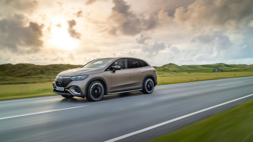 Mercedes-Benz eqe SUV