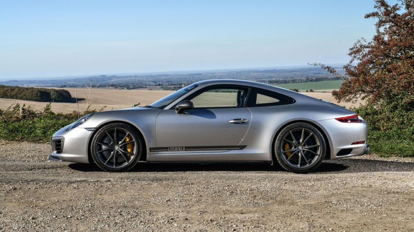 Porsche Carrera t 991