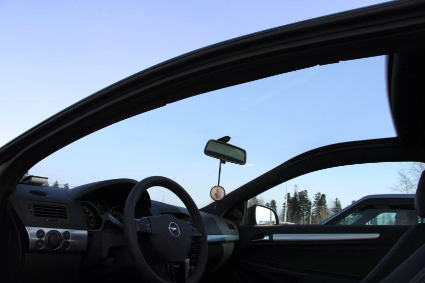 Opel Astra h GTC панорамное стекло