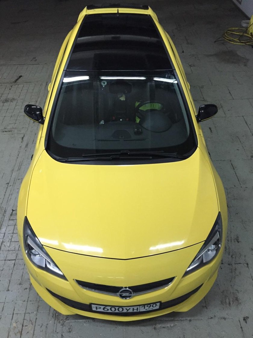 Opel Astra h GTC С панорамной крышей