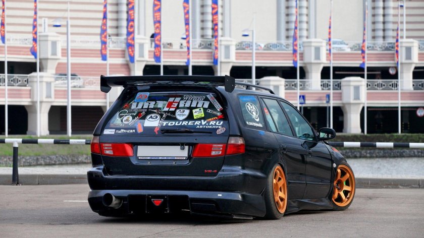 Митсубиси Легнум ВР 4