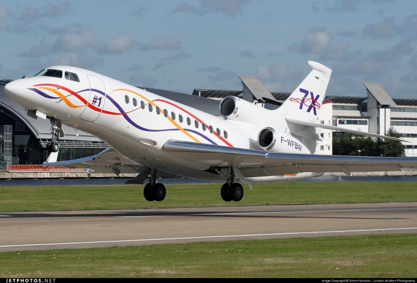 Falcon 7x самолет