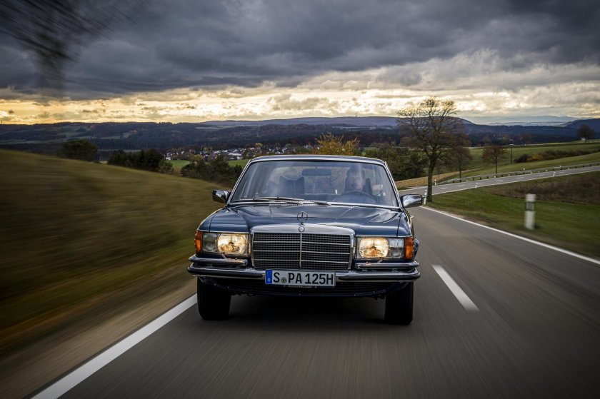 Мерседес Бенц 350 w 116