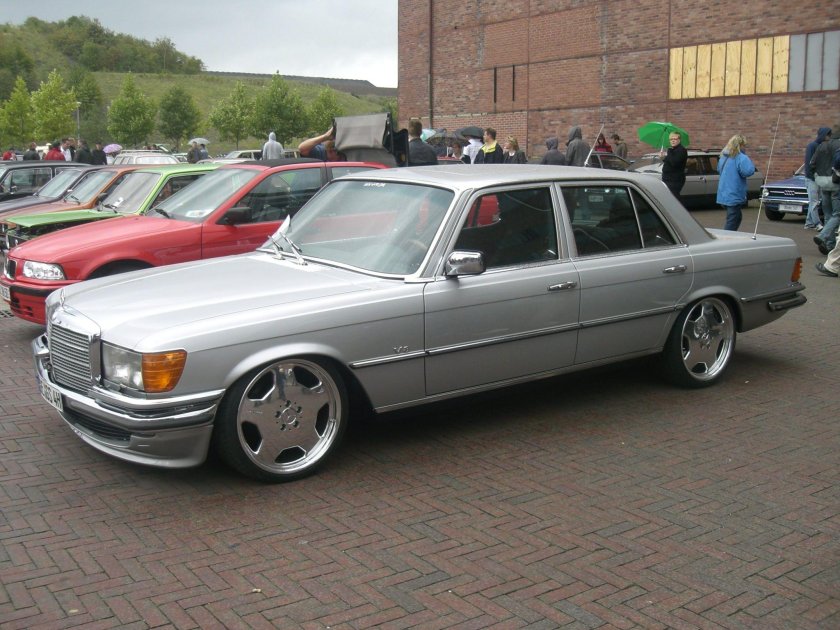 Мерседес w116 серебристый металлик