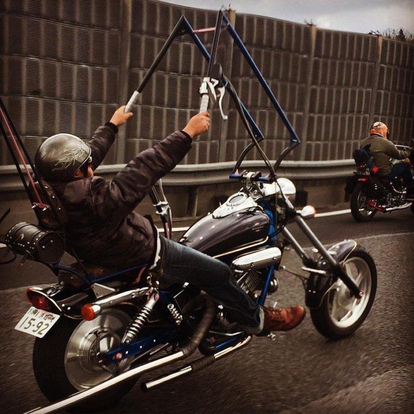 Харлей Дэвидсон с высоким рулем