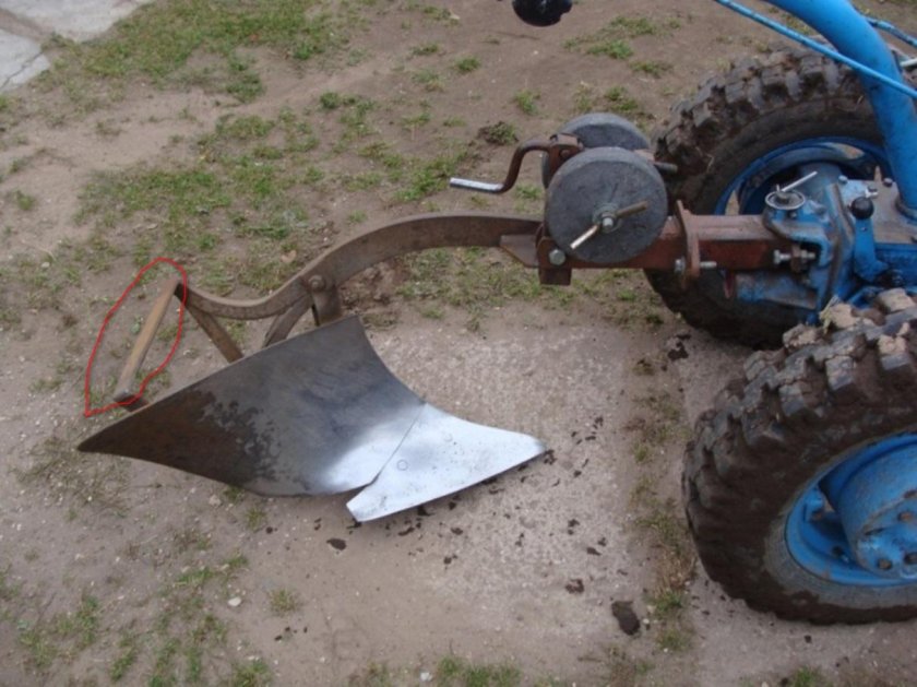 Конный плуг переделан для МТЗ 05