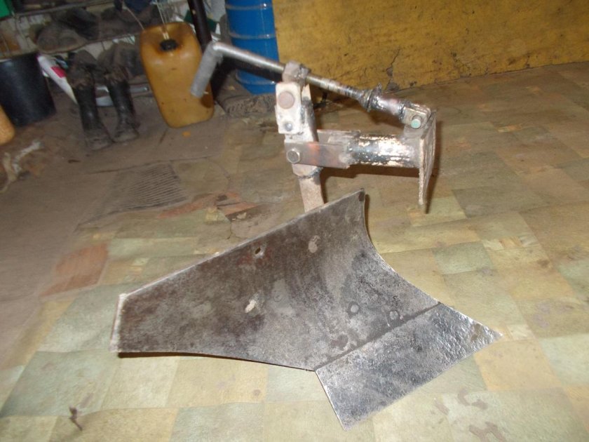 Конный плуг 2 лемеха