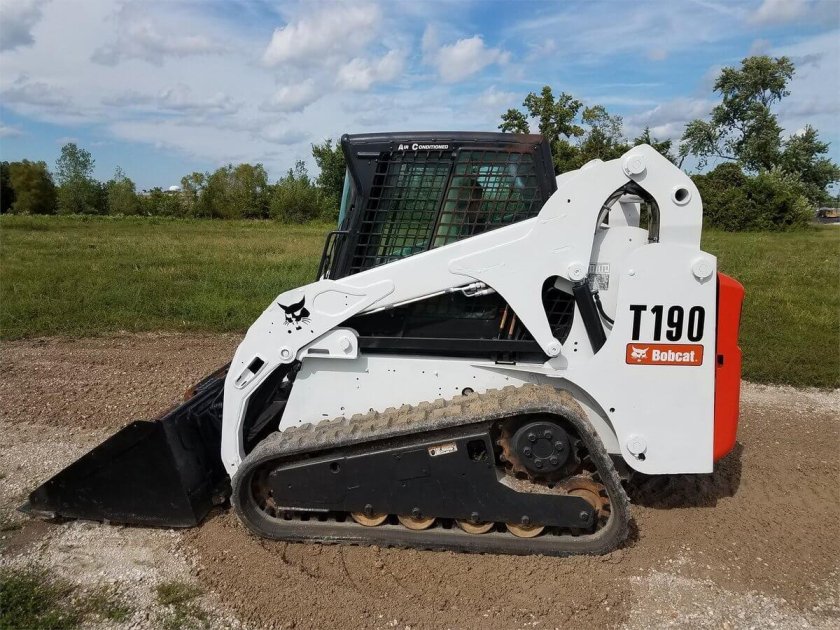 Мини-погрузчик Bobcat t250