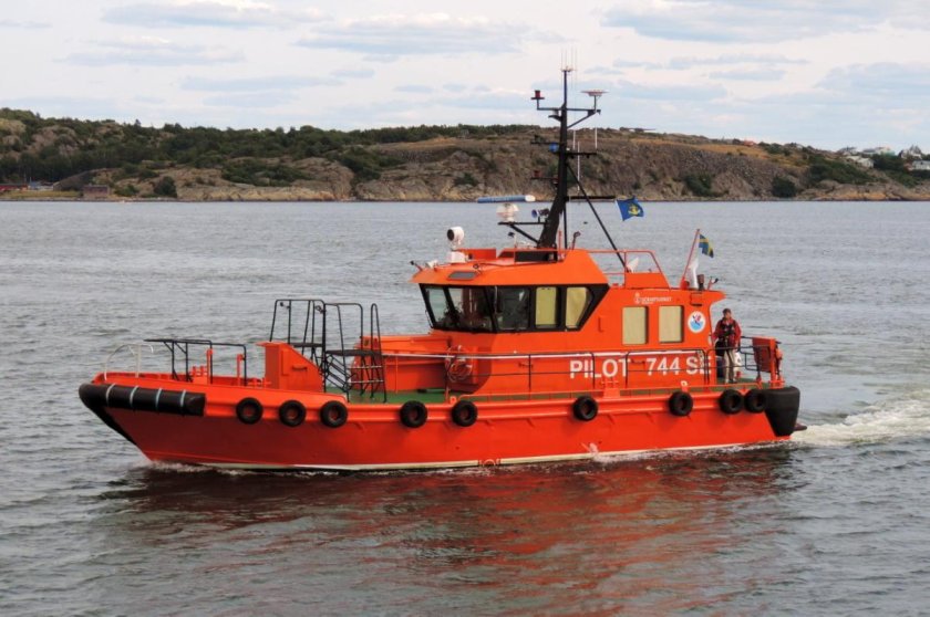 Лоцманский катер Сириус