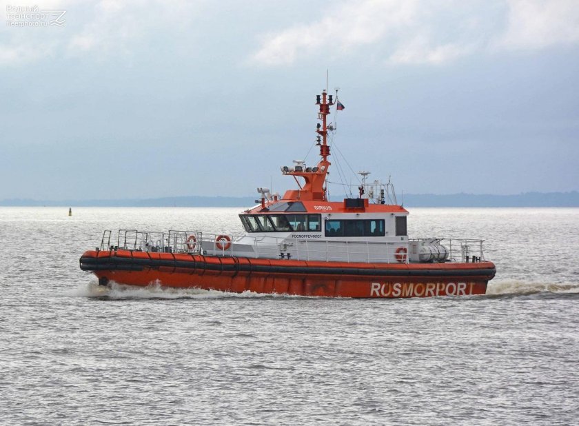 Лоцманский катер Pi-22