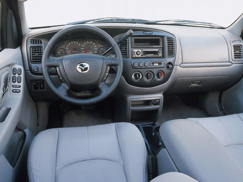 Mazda Tribute 2000 салон