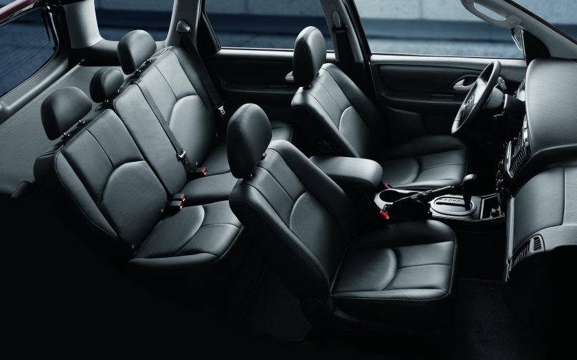 Мазда трибьют 2004 салон