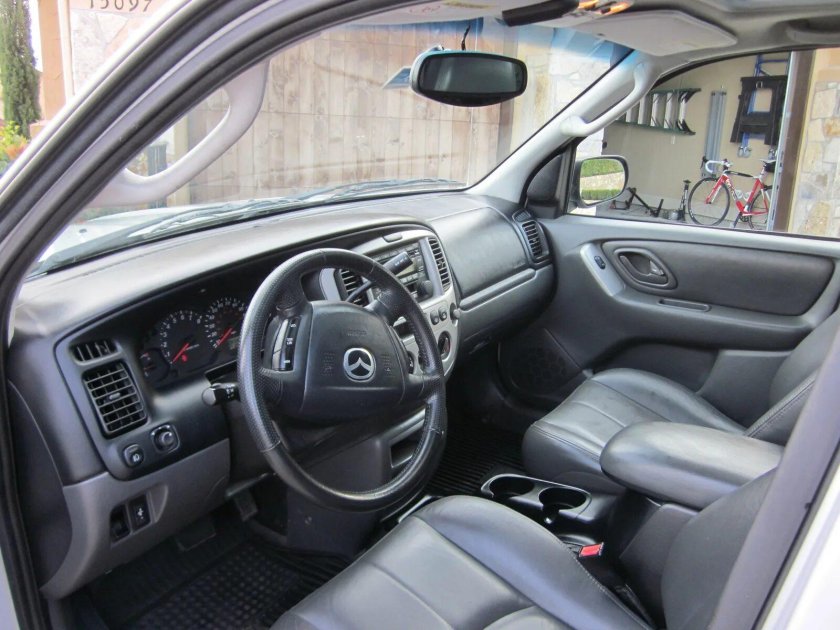 Мазда трибьют 2002