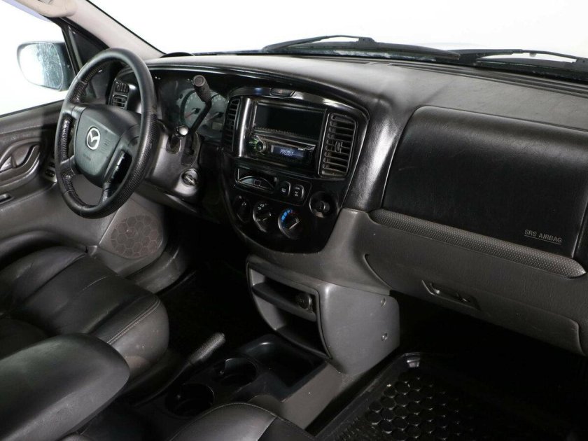 Мазда трибьют 2002 салон