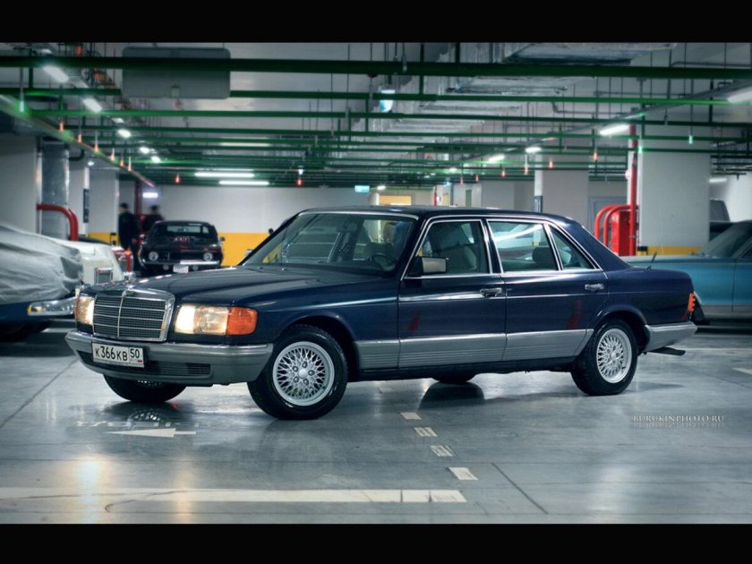 Мерседес 126 седан