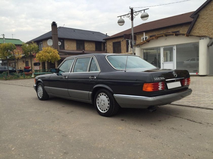 Мерседес Бенц дипломат в 126 кузове