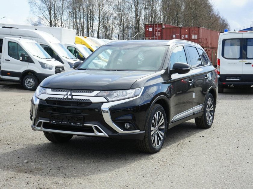 Mitsubishi Outlander 2015 Black