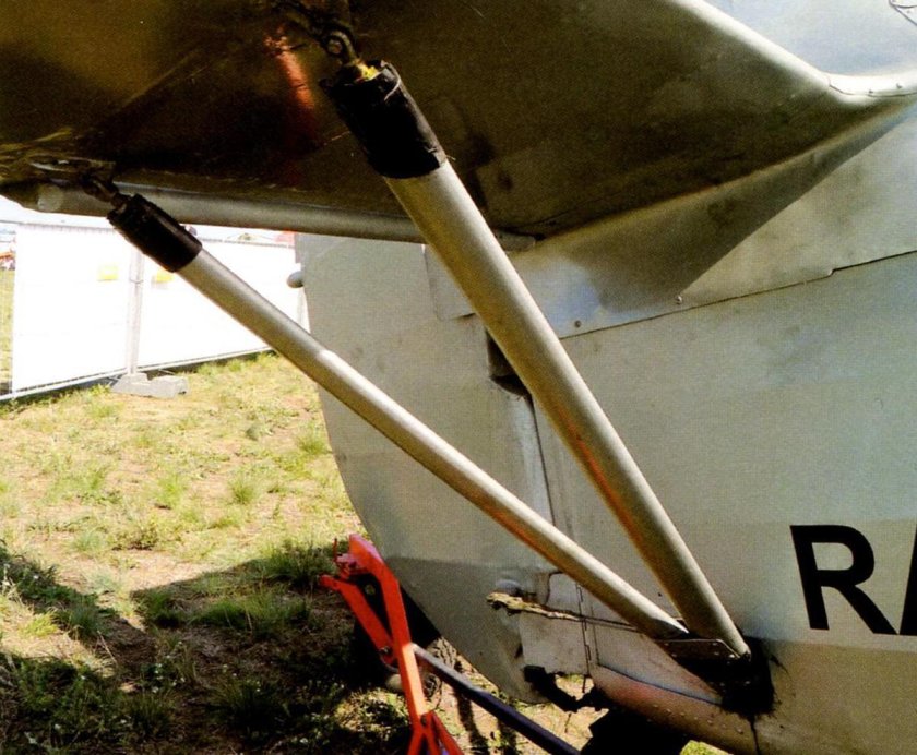 Подкос крыла