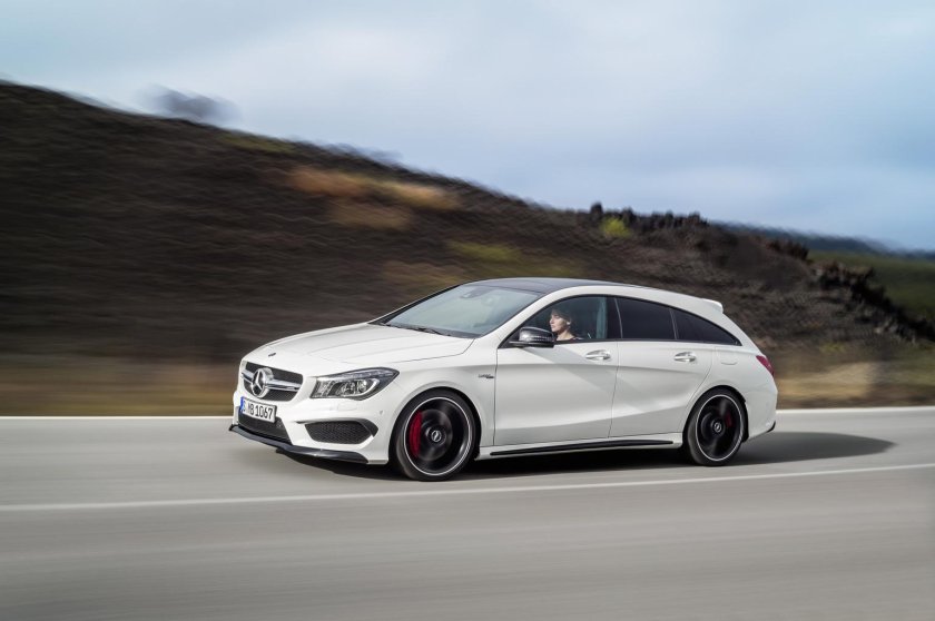 Mercedes-Benz CLA 45 AMG shooting Brake
