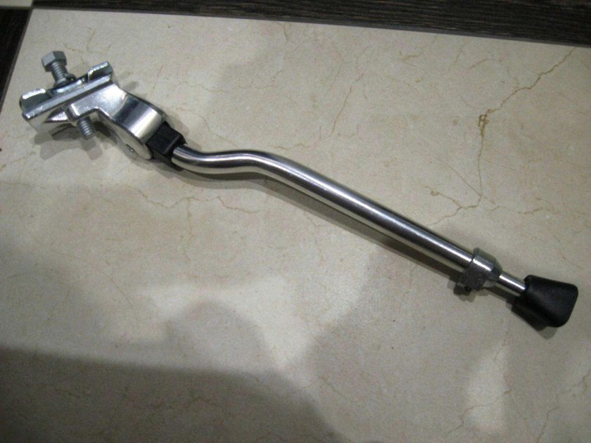 Подножка центрального крепления AKS- 06s author 14-29