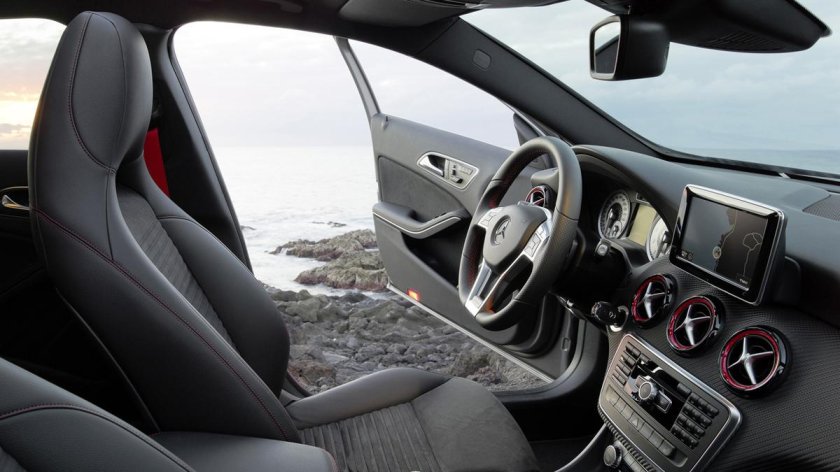 Мерседес а 180 АМГ салон