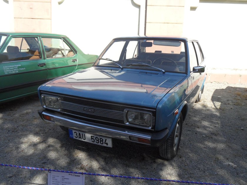 Black Fiat 131 Mirafiori tunning