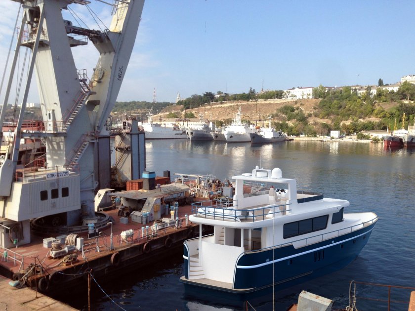 Яхта Попилов 1999