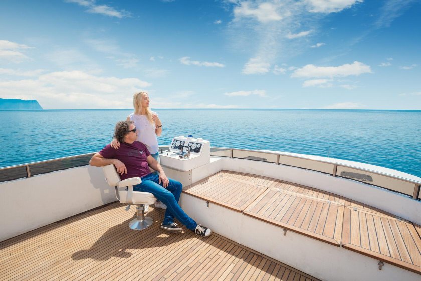 Яхта Попилов 1999