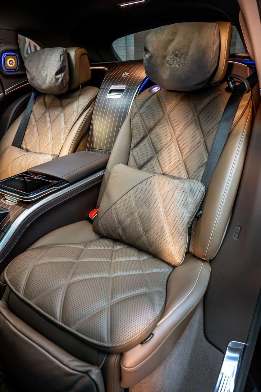 Mercedes Benz Maybach 2024