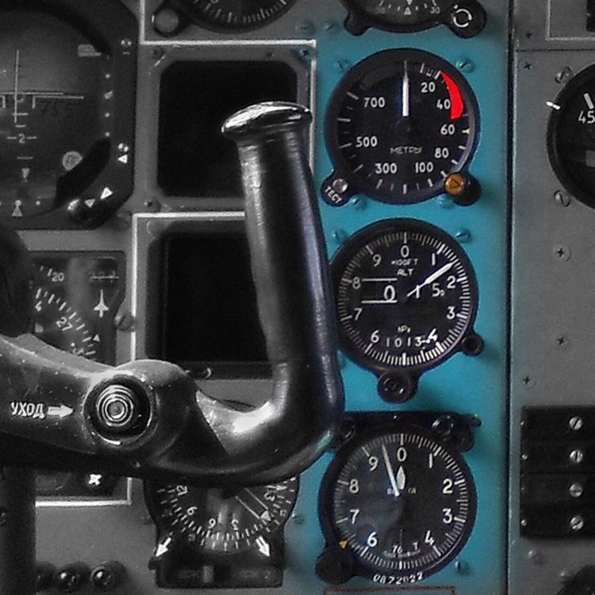 Высотомер авиационный ВД-10