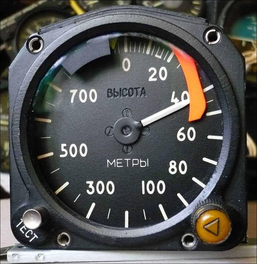 Указатель радиовысотомера а-034