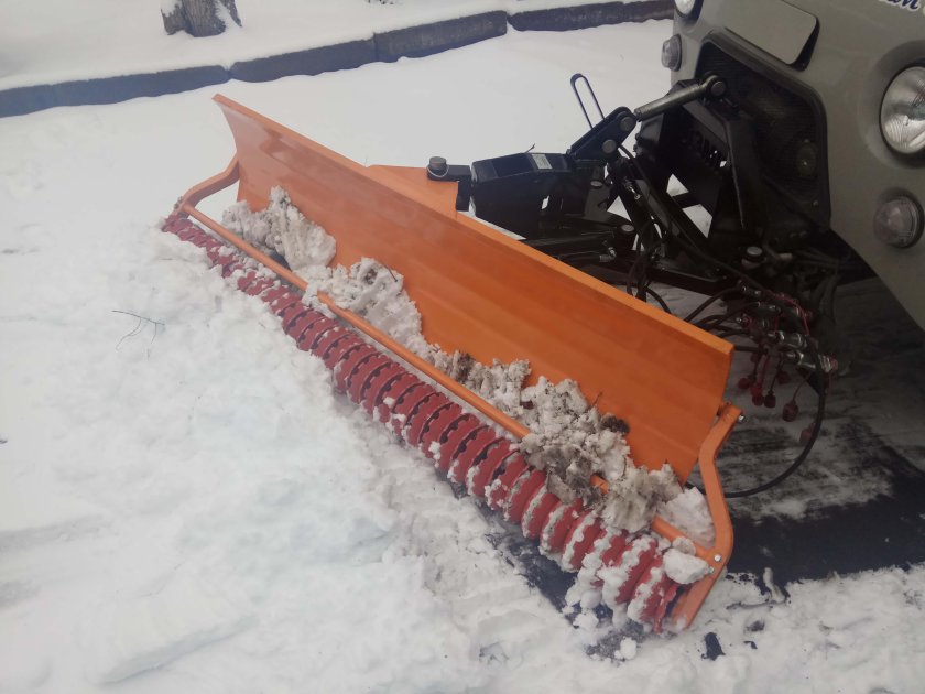 Скалыватель льда Удм-2000