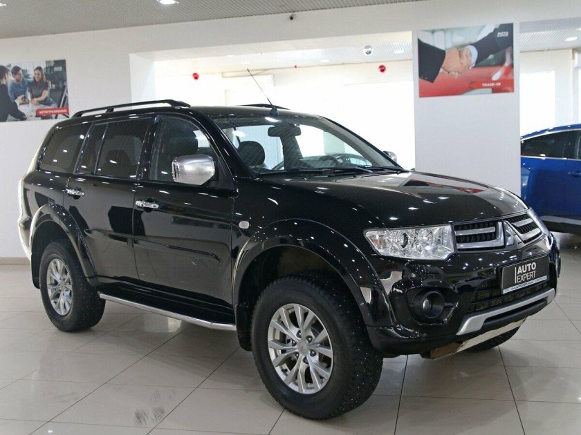 Мицубиси Паджеро спорт цвет w76