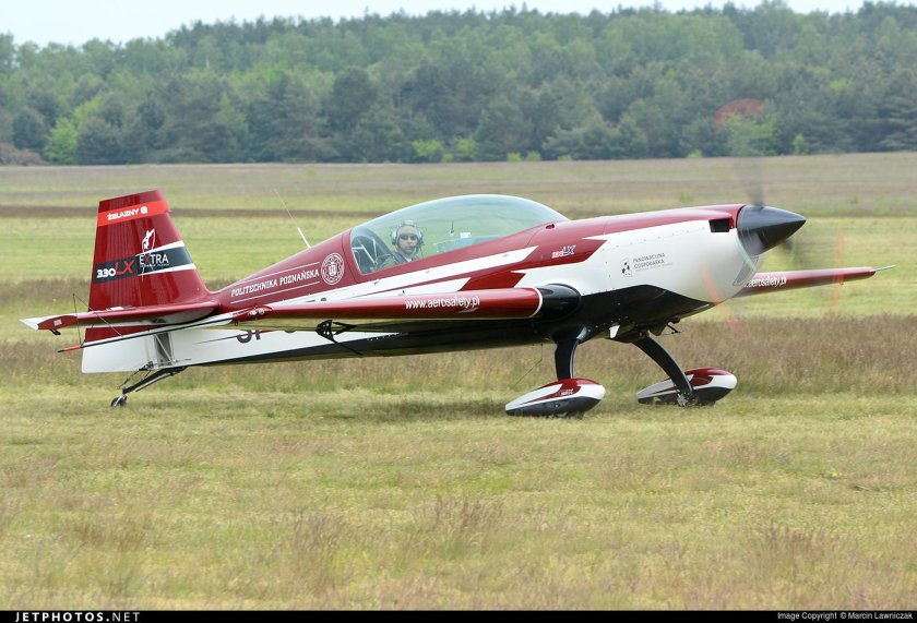 Extra 330lx