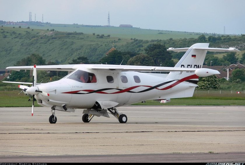 Extra 400 самолет