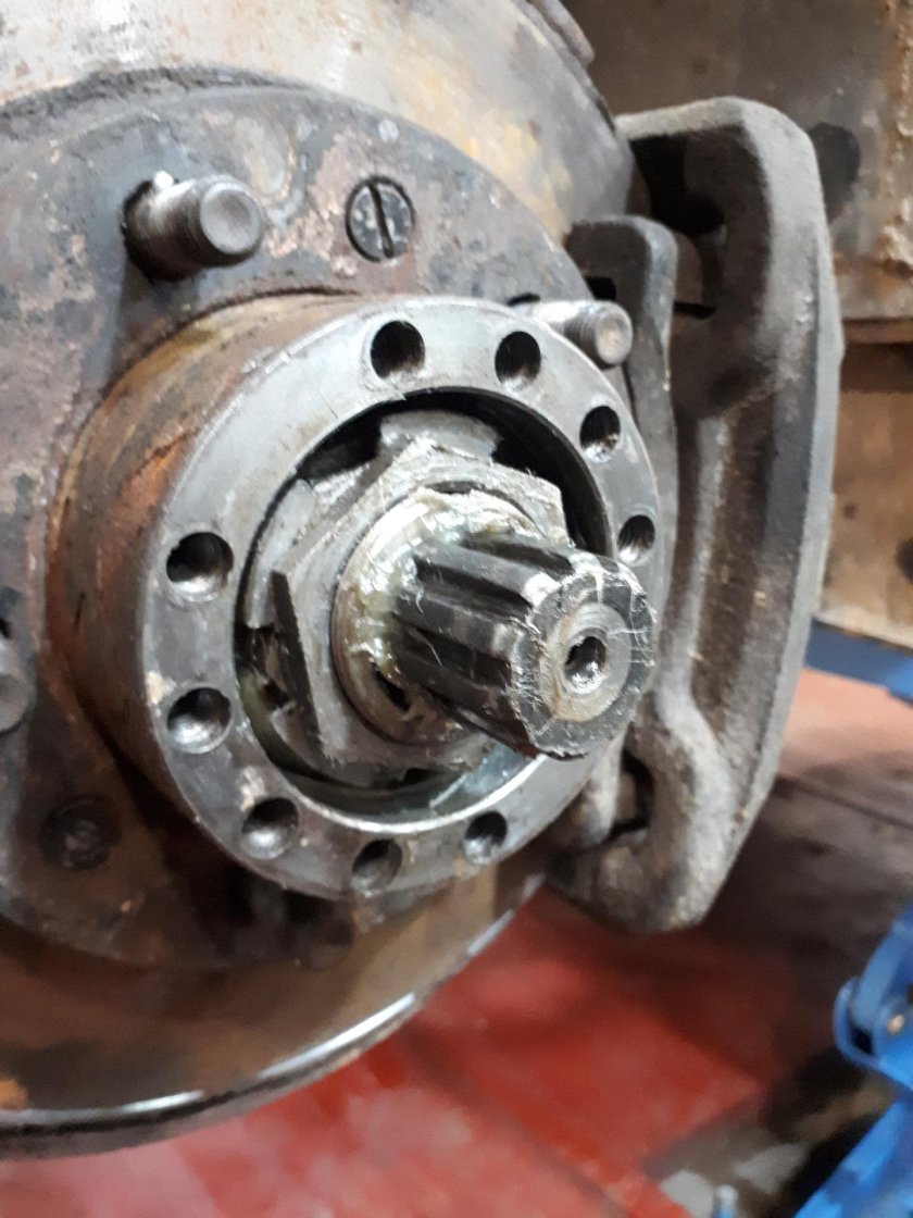 УАЗ 469 ступица переднего моста