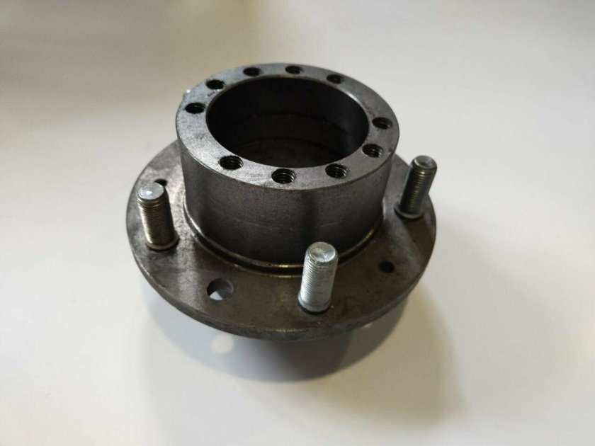 3302-3104008 Ступица